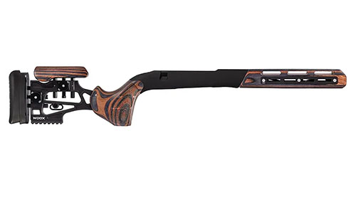 WOOX Furiosa Chassis kombinerer klassisk estetikk med moderne ytelse, har justerbar LOP, M-LOK® forend og en stabil aluminiumskjerne for maksimal presisjon.